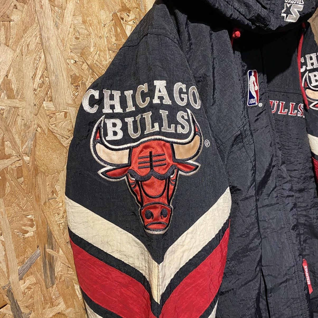 NBA VINTAGE VERY RARE‼️Chicago Bull NBA Starter Embroided Jacket Size US L / EU 52-54 / 3 - 13 Thumbnail
