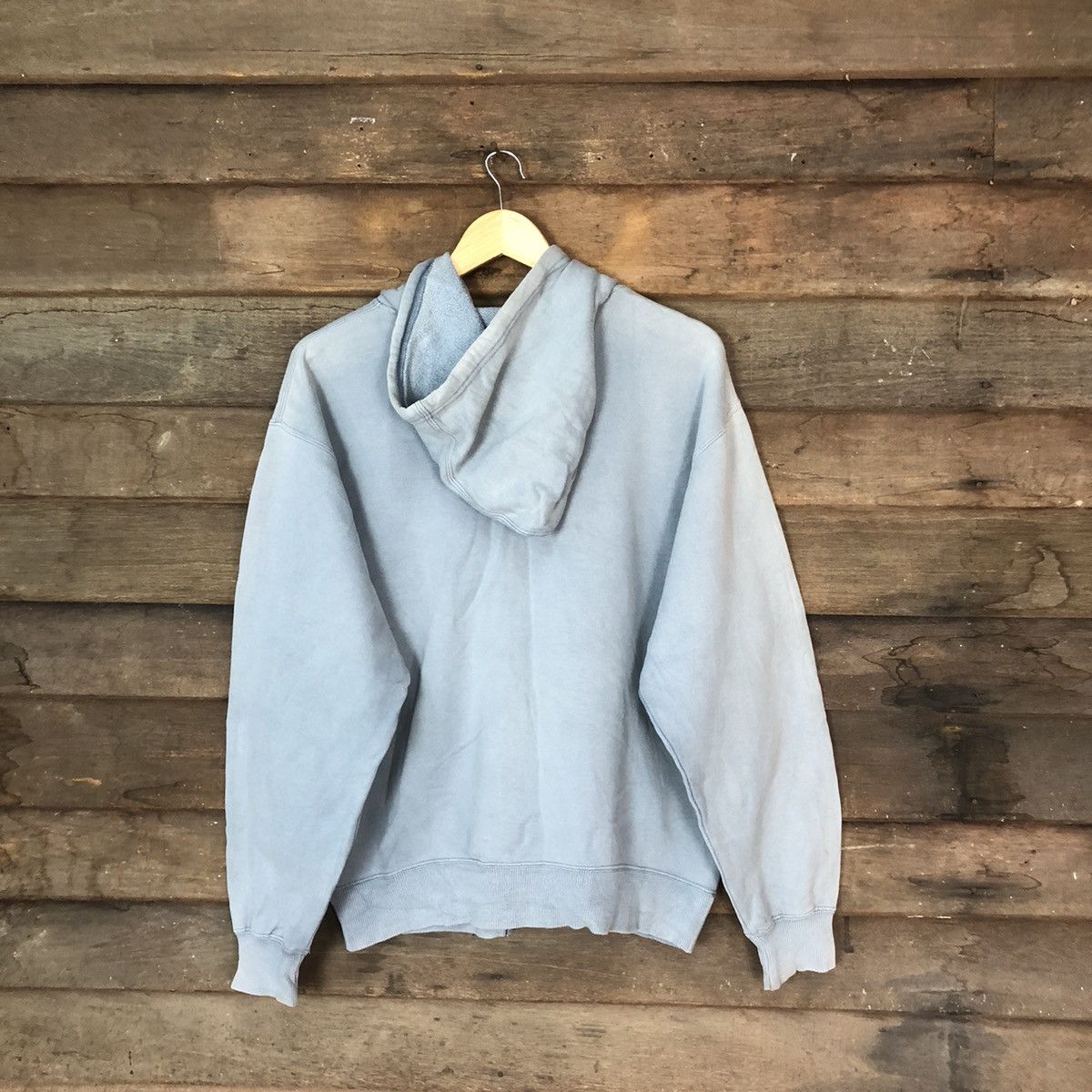 Japanese Brand Uniqlo vintage Faded Blue Hoodie sweatshirt #359B Size US L / EU 52-54 / 3 - 9 Thumbnail