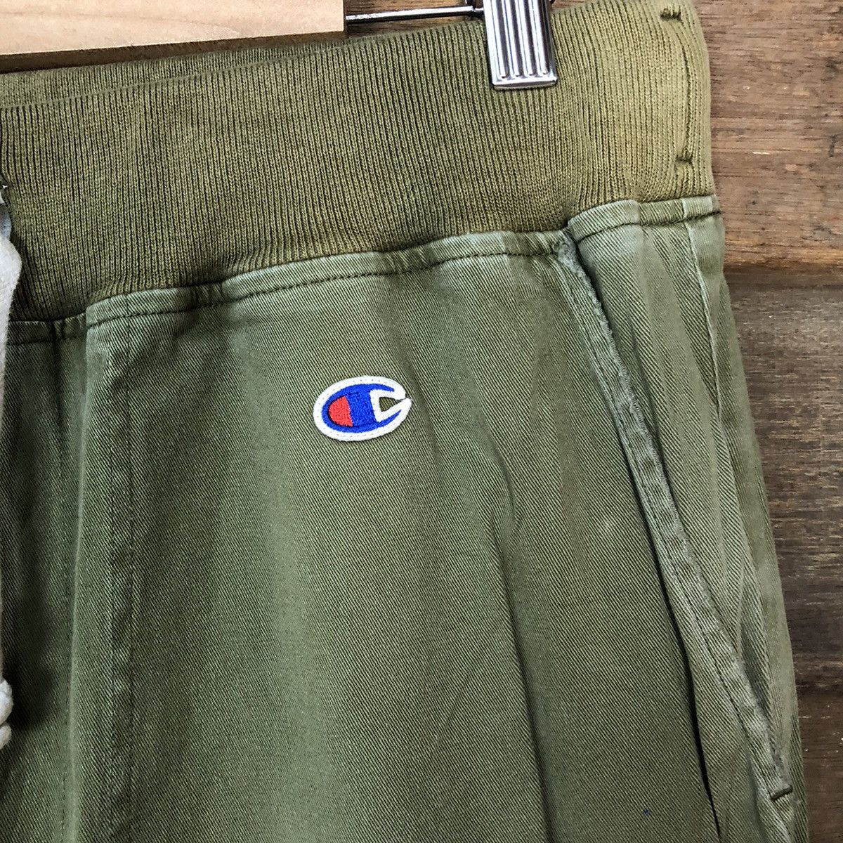 Champion Champion Green faded Joggers Pants #7095 Size US 28 / EU 44 - 8 Thumbnail