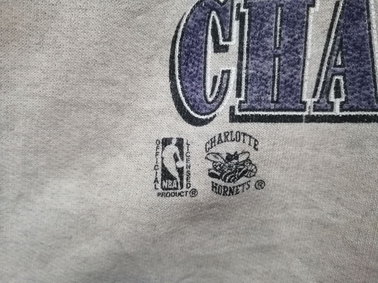NBA × Vintage 1993 Vintage Charlotte Hornets Crewneck Very Rare Size US L / EU 52-54 / 3 - 6 Thumbnail
