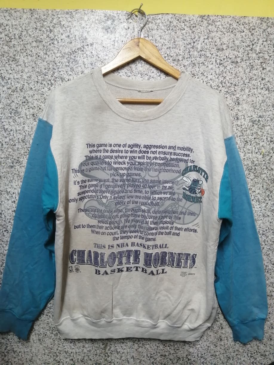 NBA × Vintage 1993 Vintage Charlotte Hornets Crewneck Very Rare Size US L / EU 52-54 / 3 - 1 Thumbnail