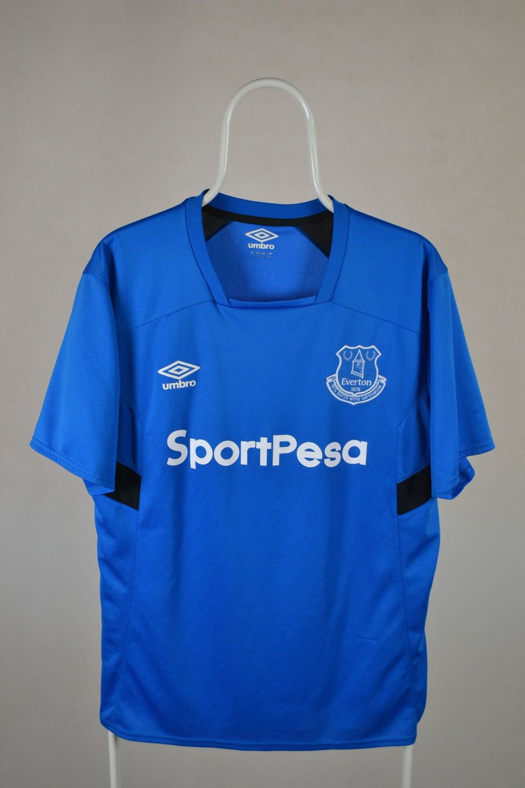 Umbro Everton fc 2017 2018 training soccer shirt jersey Umbro Size US XL / EU 56 / 4 - 1 Thumbnail