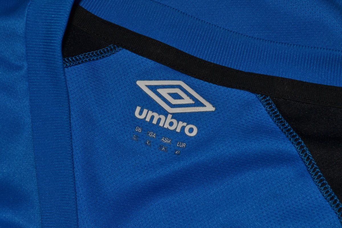 Umbro Everton fc 2017 2018 training soccer shirt jersey Umbro Size US XL / EU 56 / 4 - 9 Thumbnail