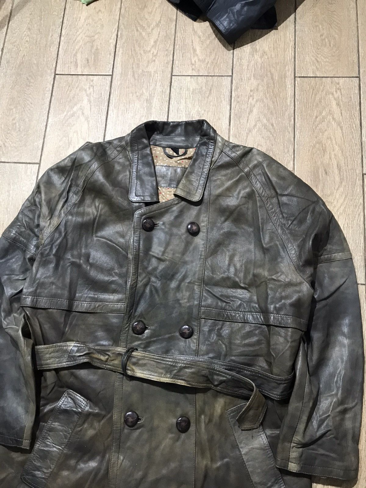 Vintage Vintage dark Faded Leather Trench Coat 70s Lamb Goat Size US L / EU 52-54 / 3 - 2 Thumbnail