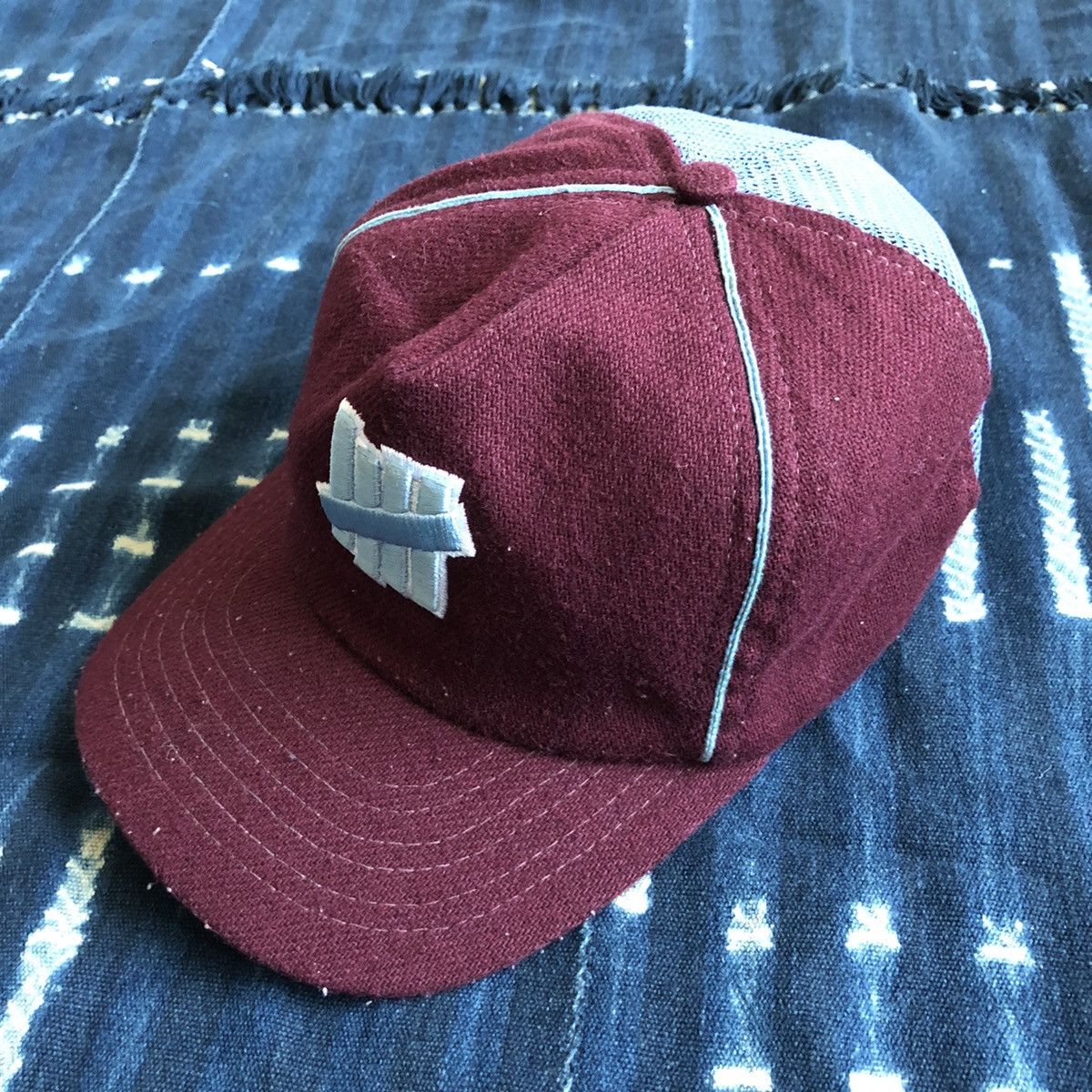 Undefeated Undefeated Archive Trucker mesh cap OS Size ONE SIZE - 4 Thumbnail