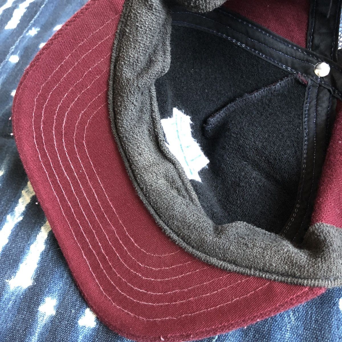 Undefeated Undefeated Archive Trucker mesh cap OS Size ONE SIZE - 5 Thumbnail