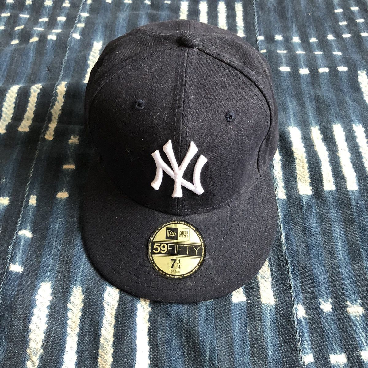 New York Yankees New York Yankees 90s Logo New Era Cap 1/4 7 Size ONE SIZE - 1 Thumbnail