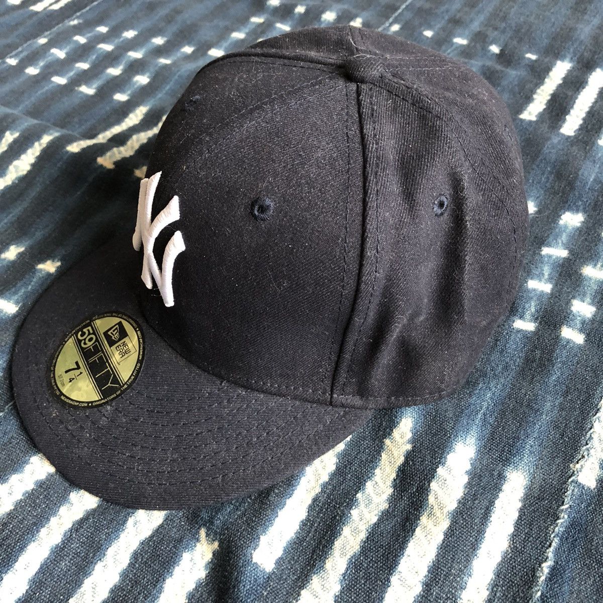 New York Yankees New York Yankees 90s Logo New Era Cap 1/4 7 Size ONE SIZE - 4 Thumbnail