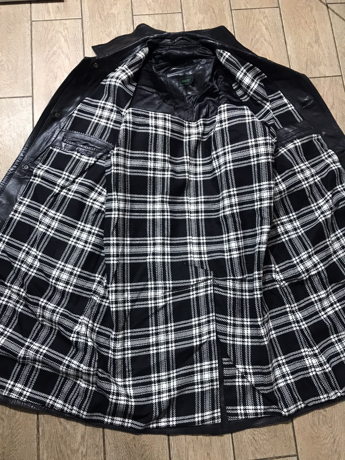 Genuine Leather ÉQUIP’ Very Rare Genuine Leather Black Trench Size US L / EU 52-54 / 3 - 7 Thumbnail