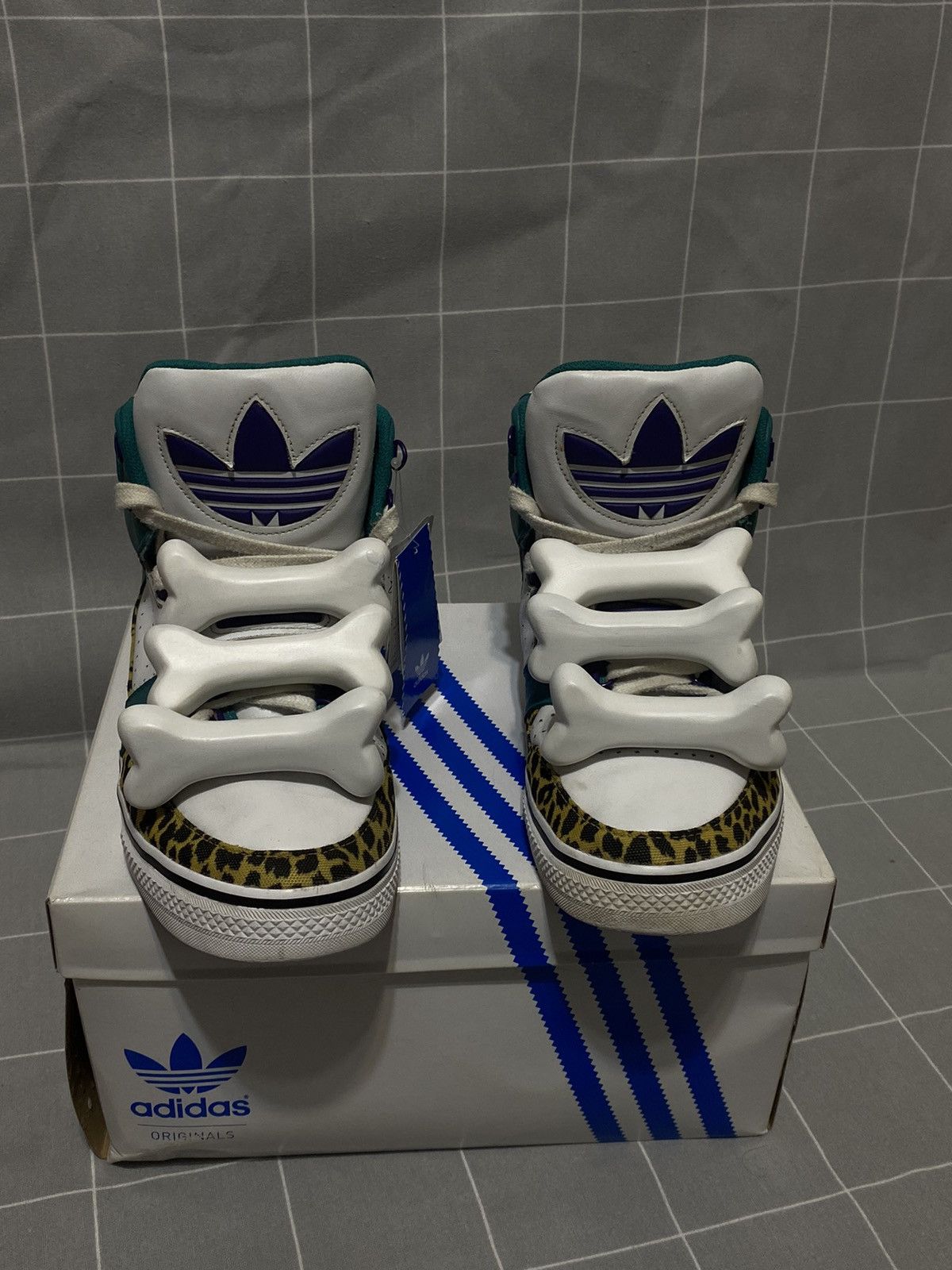 jeremy scott bone adidas