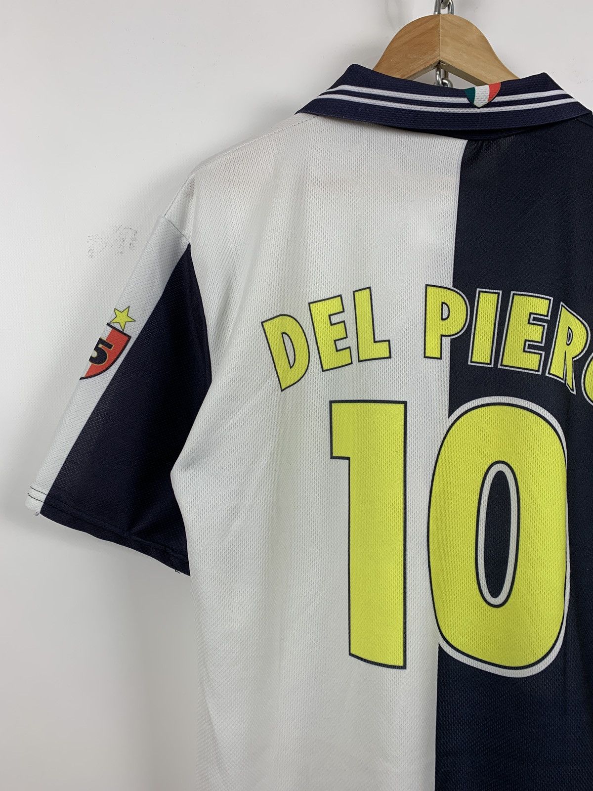 Vintage Sampioni Alessandro Del Piero #10 All Over Print T Shirt Size US XL / EU 56 / 4 - 11 Thumbnail