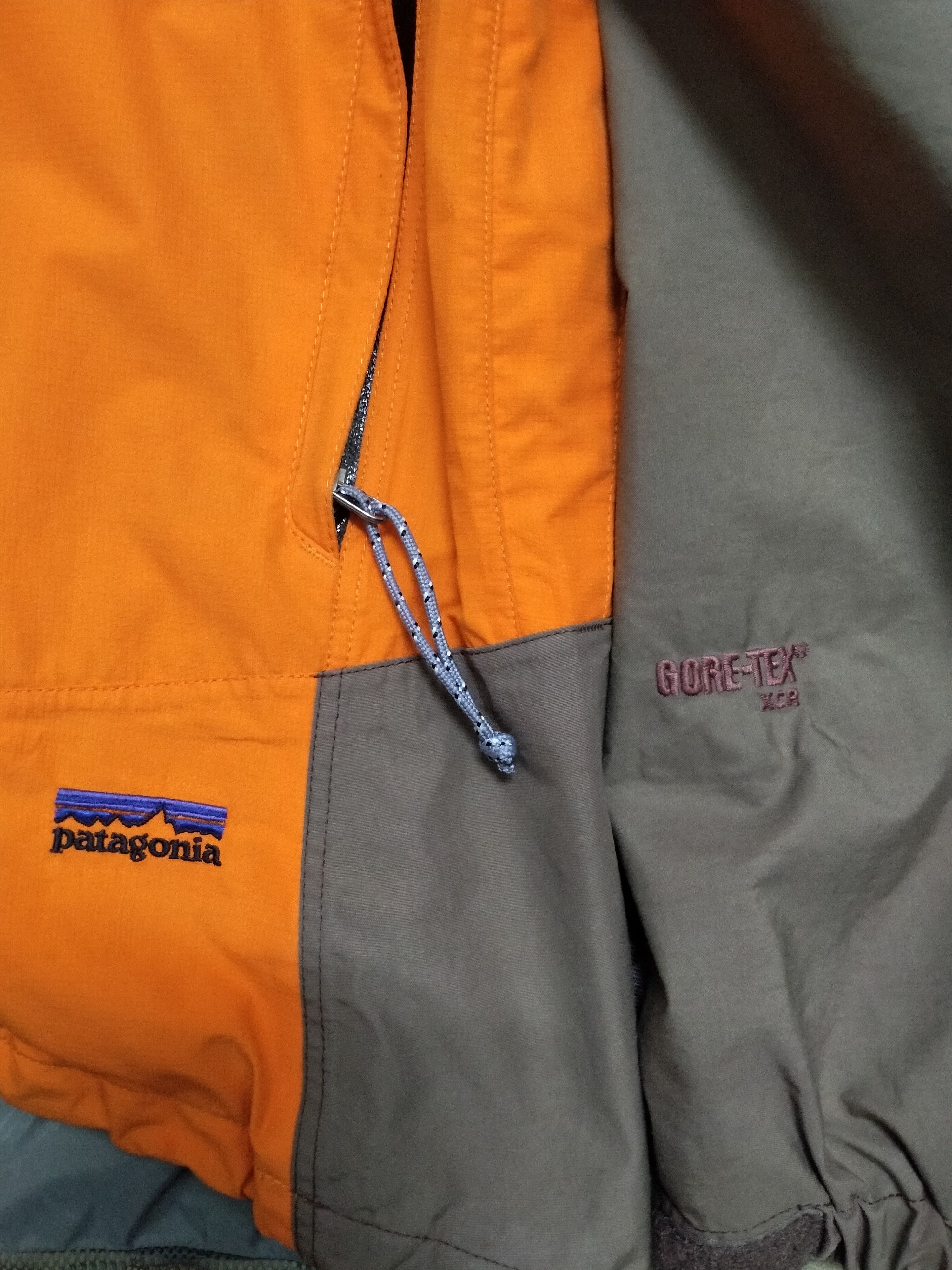 Patagonia PATAGONIA JACKET SKI HOODIE MULTI POCKET ZIP Size US M / EU 48-50 / 2 - 12 Thumbnail