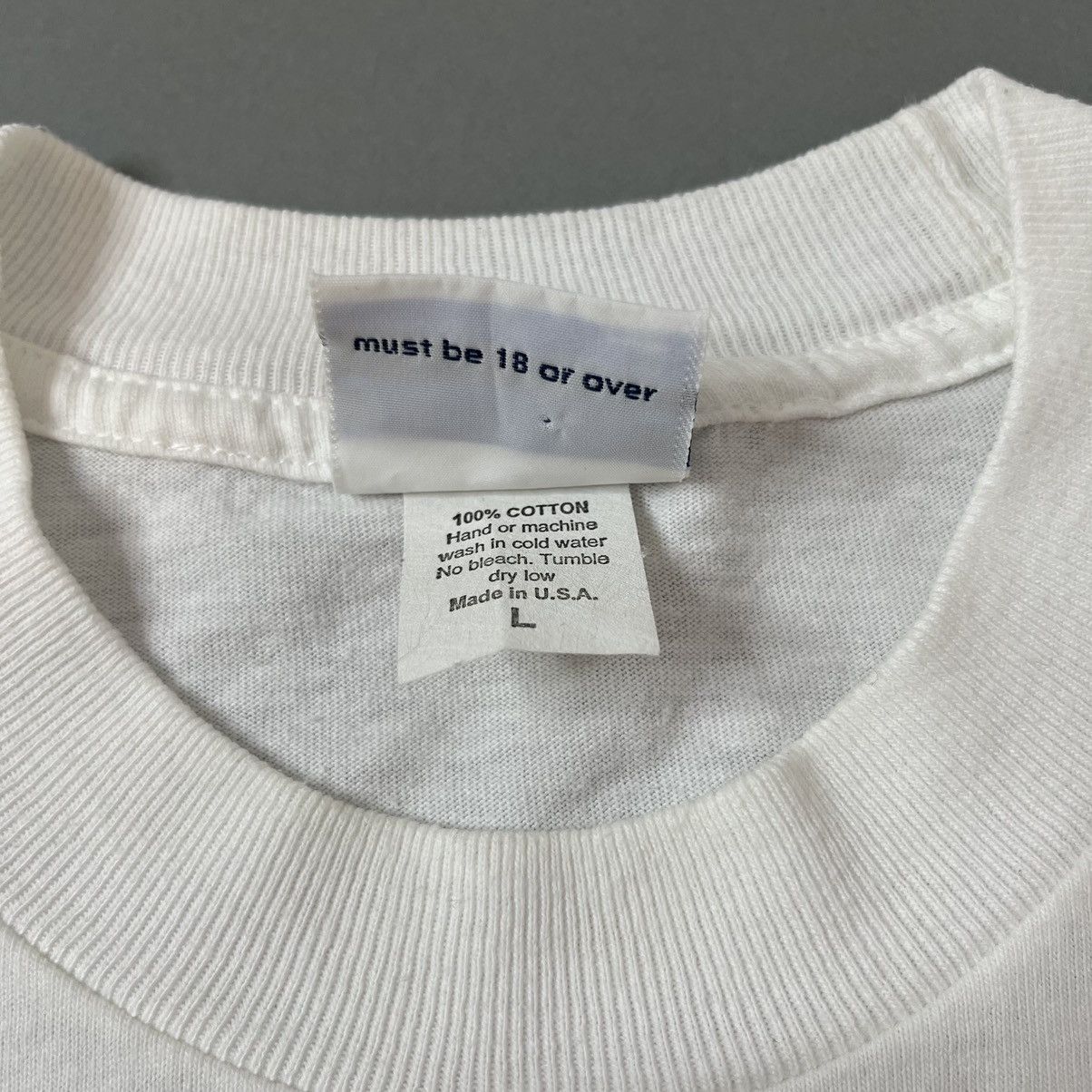Vintage VINTAGE 90’S PORN STAR 3D LOGO T-SHIRT Size US L / EU 52-54 / 3 - 9 Thumbnail