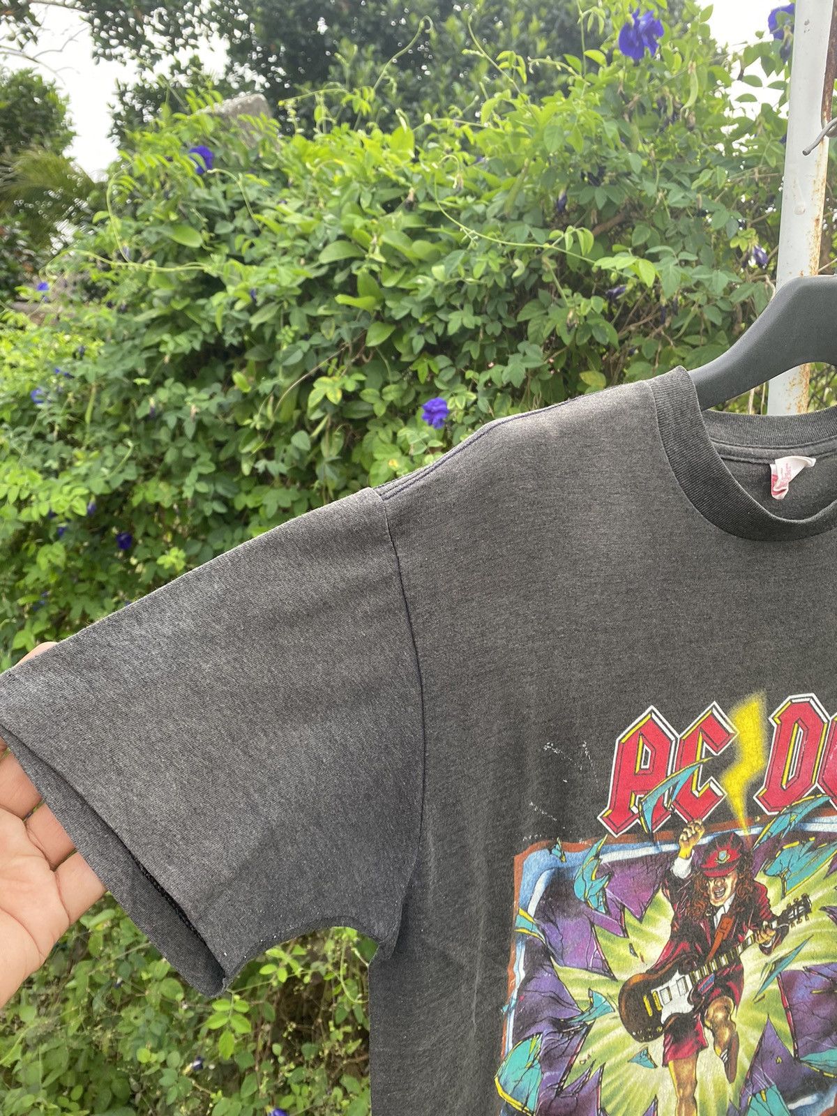 AC/DC × Band Tees × Vintage ©️1988 AC/DC Blow Up Your Video Tshirt World Tour 1988 Size US L / EU 52-54 / 3 - 7 Thumbnail