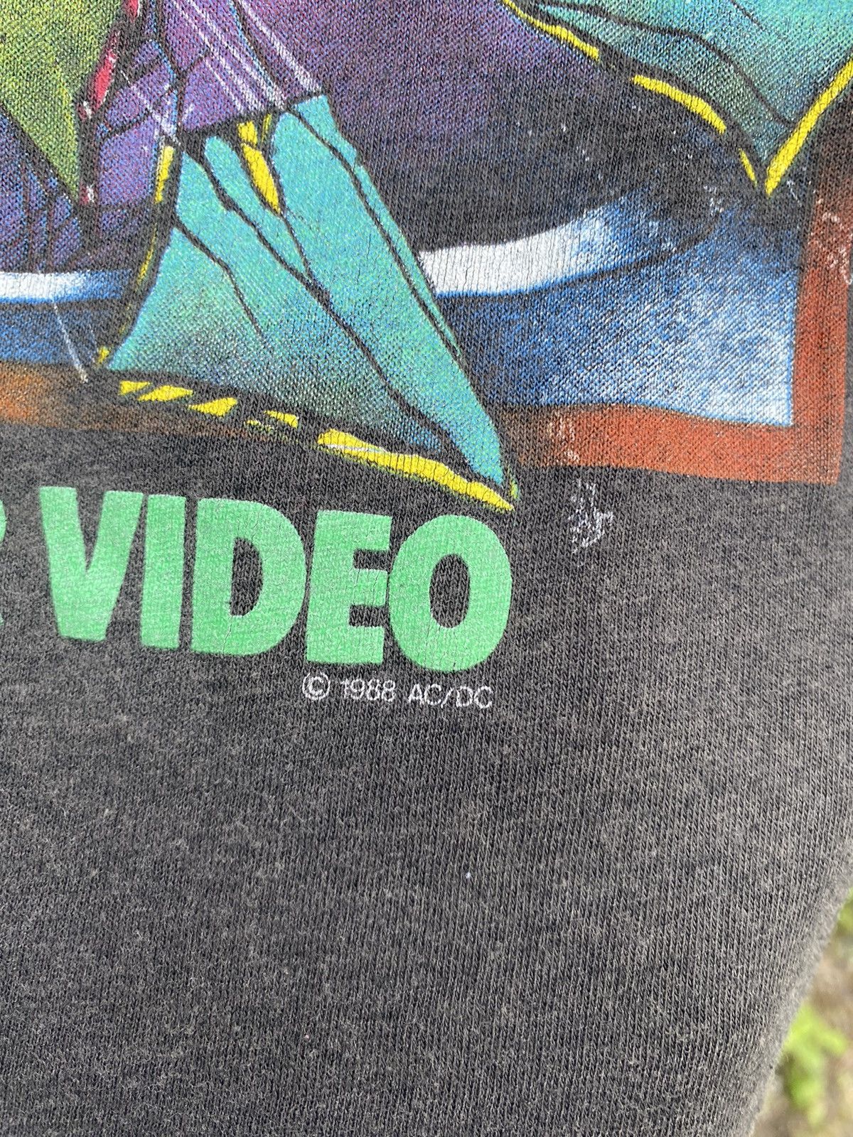 AC/DC × Band Tees × Vintage ©️1988 AC/DC Blow Up Your Video Tshirt World Tour 1988 Size US L / EU 52-54 / 3 - 3 Thumbnail
