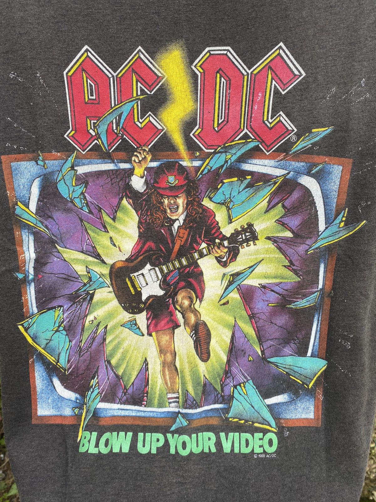 AC/DC × Band Tees × Vintage ©️1988 AC/DC Blow Up Your Video Tshirt World Tour 1988 Size US L / EU 52-54 / 3 - 2 Thumbnail