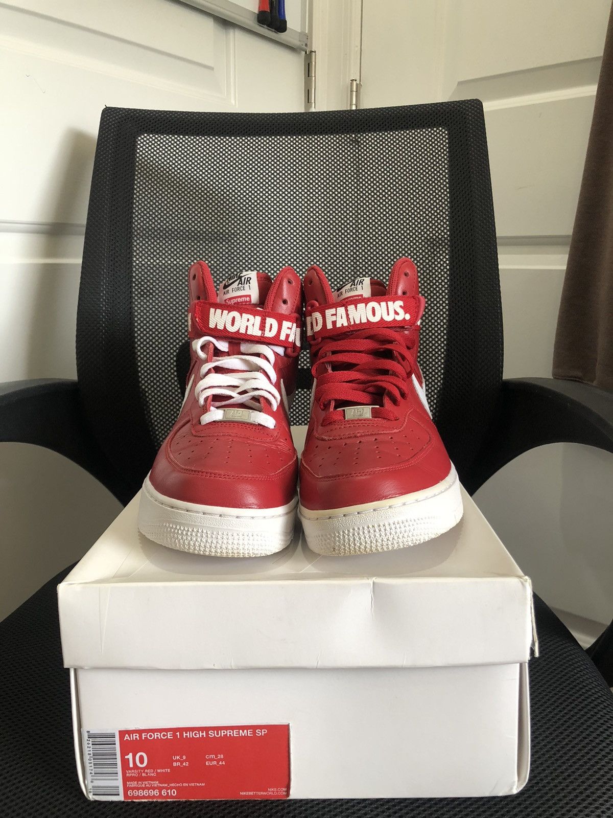 Nike × Supreme Supreme x Air Force 1 High SP Red 2014 Size US 10 / EU 43 - 2 Thumbnail