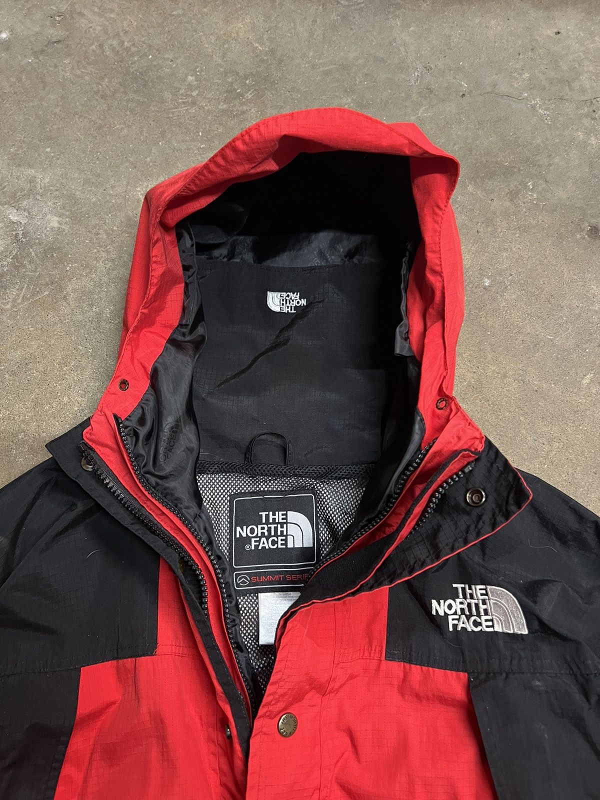 The North Face × Vintage Vintage The North Face Summit Series Gore Tex Jacket Size US L / EU 52-54 / 3 - 6 Thumbnail