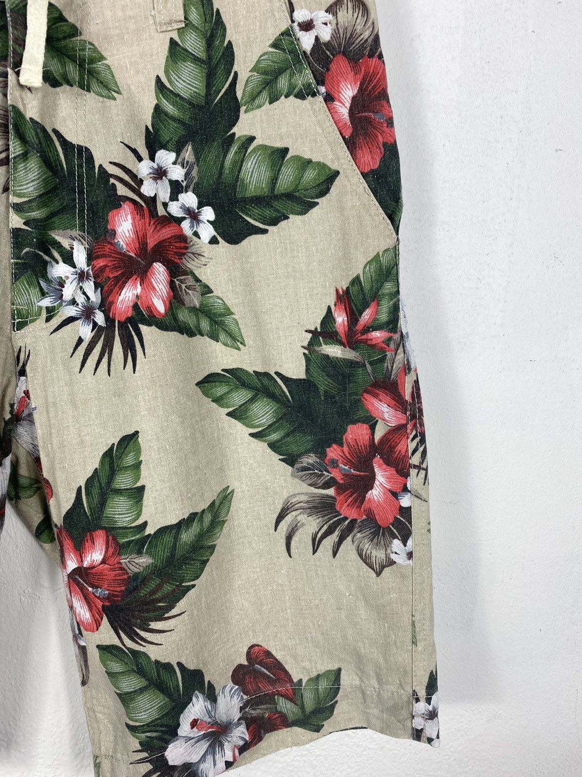 Japanese Brand High Quality Product Floral Short Pant Size US 32 / EU 48 - 4 Thumbnail