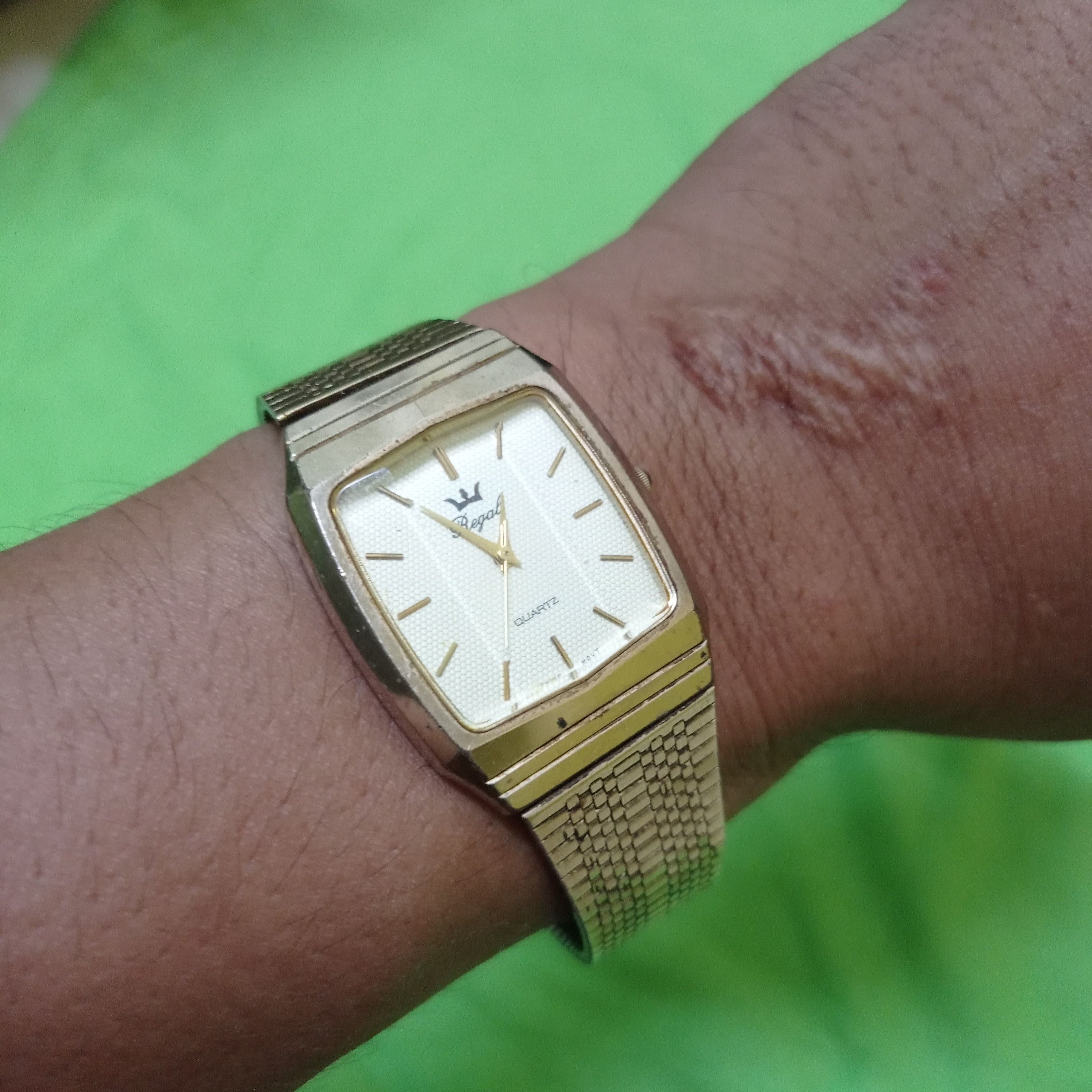 Vintage Retro (Not Function watch & need to service/repair) Size ONE SIZE - 1 Thumbnail