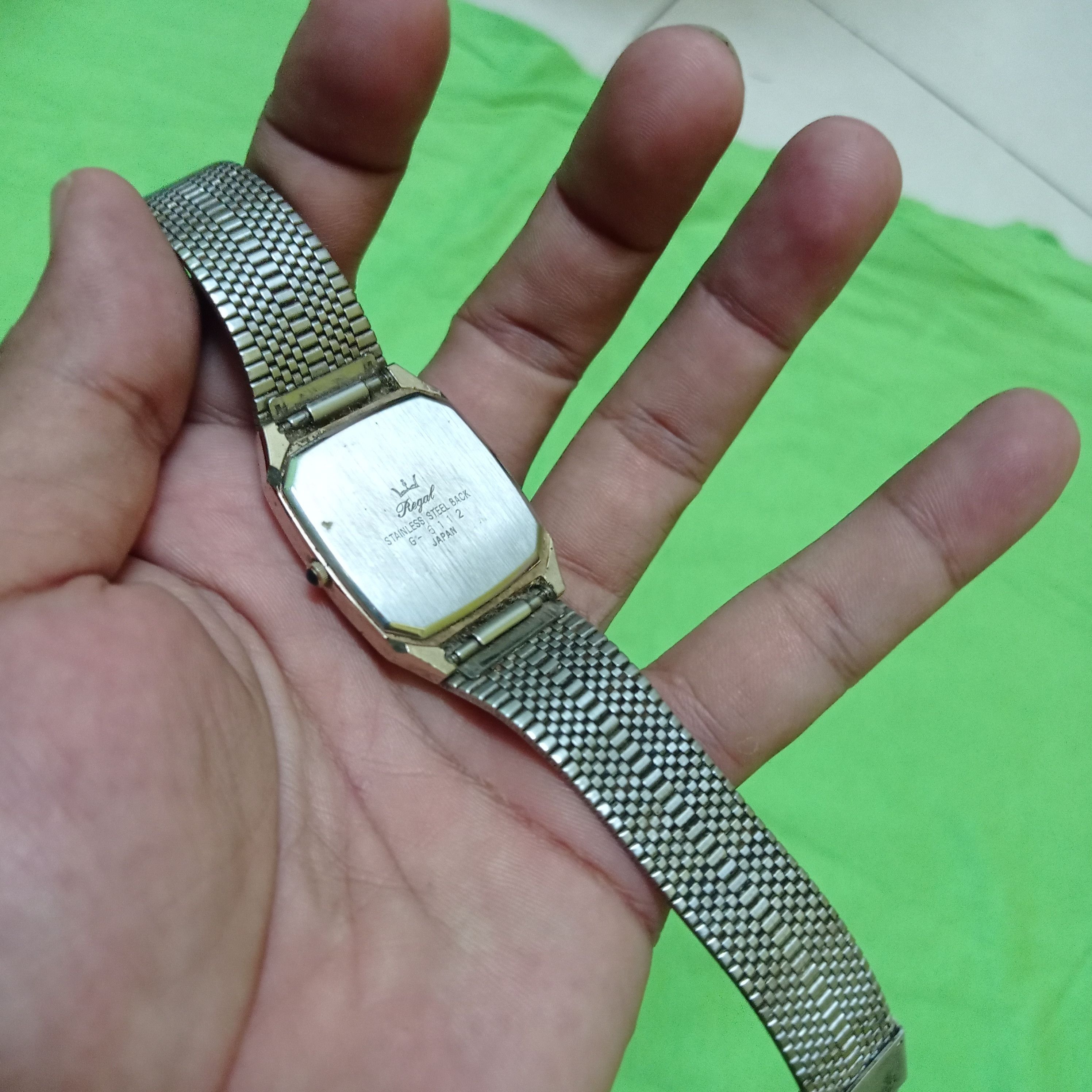 Vintage Retro (Not Function watch & need to service/repair) Size ONE SIZE - 15 Thumbnail