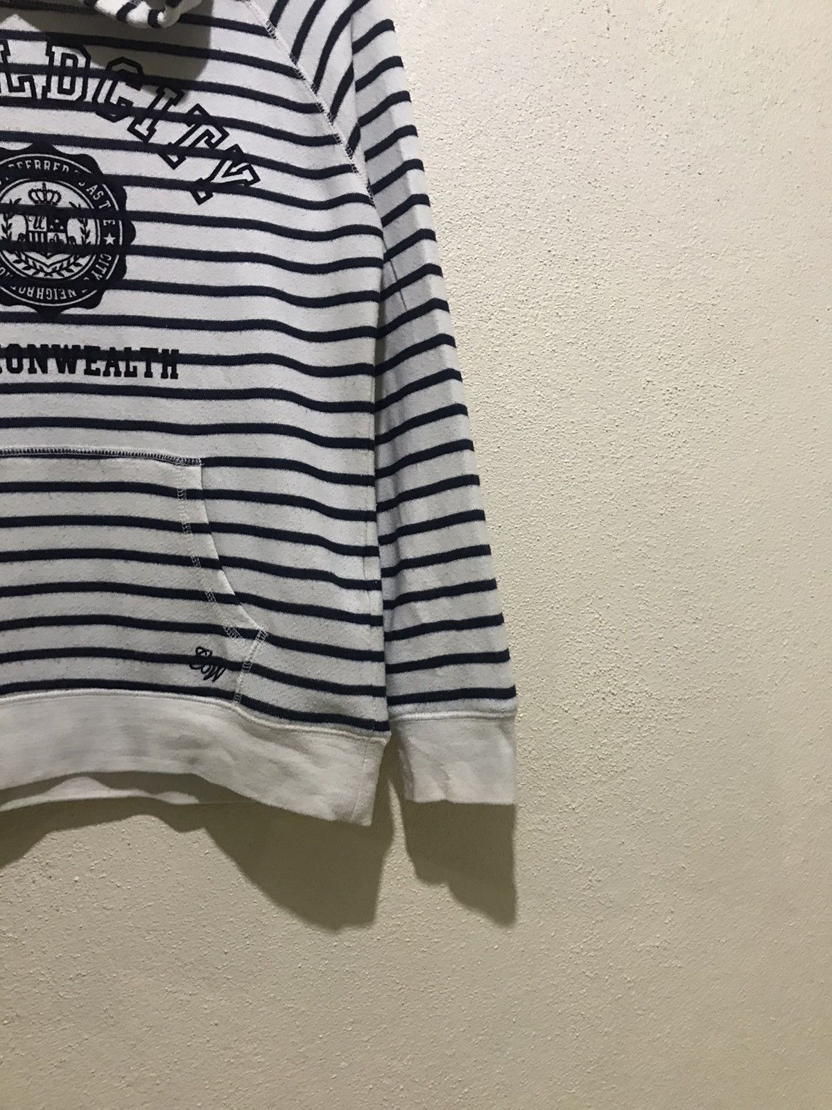 Japanese Brand Tip Top Hoodie spell out WORLDCITY size M Size US M / EU 48-50 / 2 - 3 Thumbnail