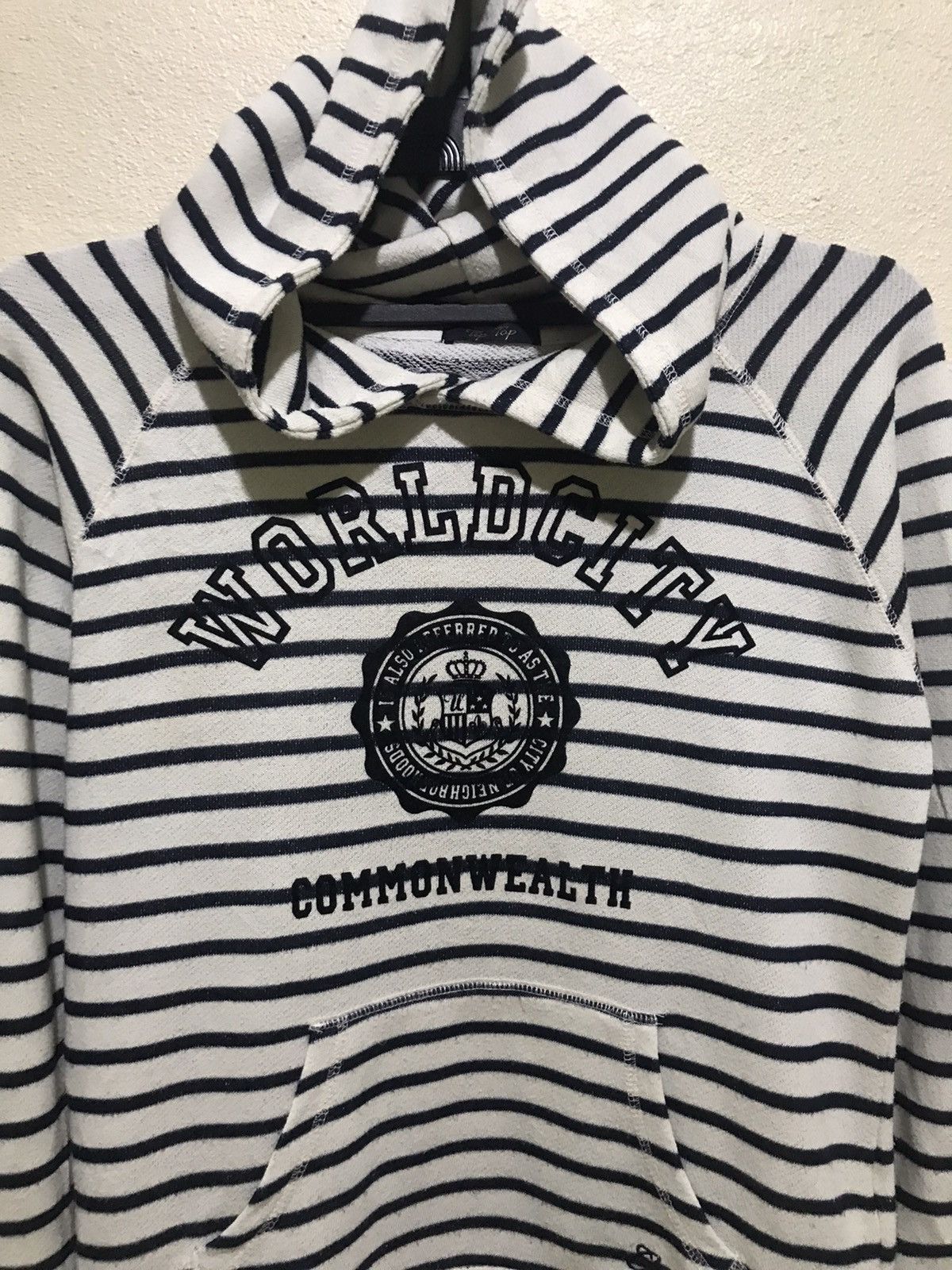 Japanese Brand Tip Top Hoodie spell out WORLDCITY size M Size US M / EU 48-50 / 2 - 5 Thumbnail