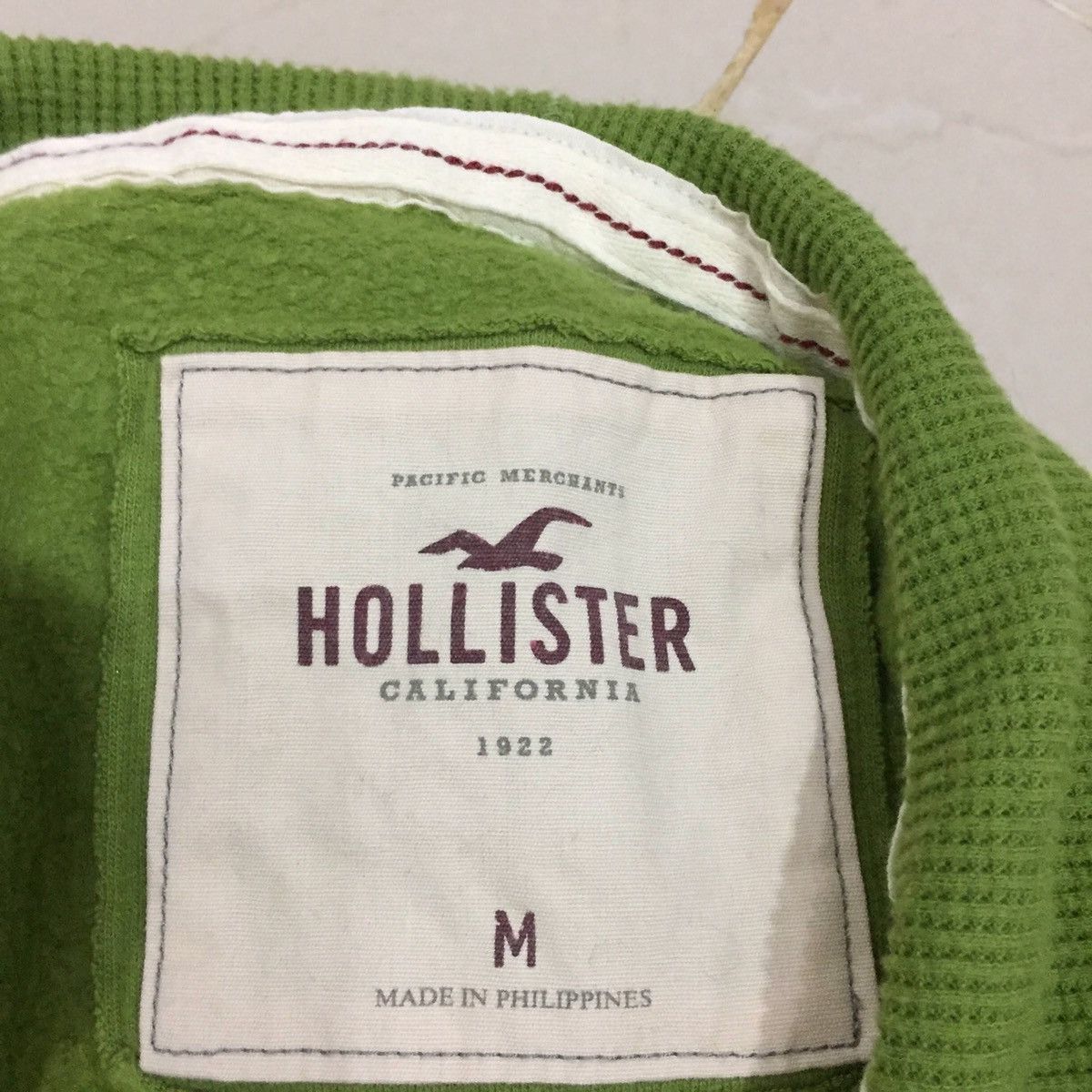 Hollister HOLLISTER Hoodie spellout Big Logo size M fits S Size US S / EU 44-46 / 1 - 8 Thumbnail