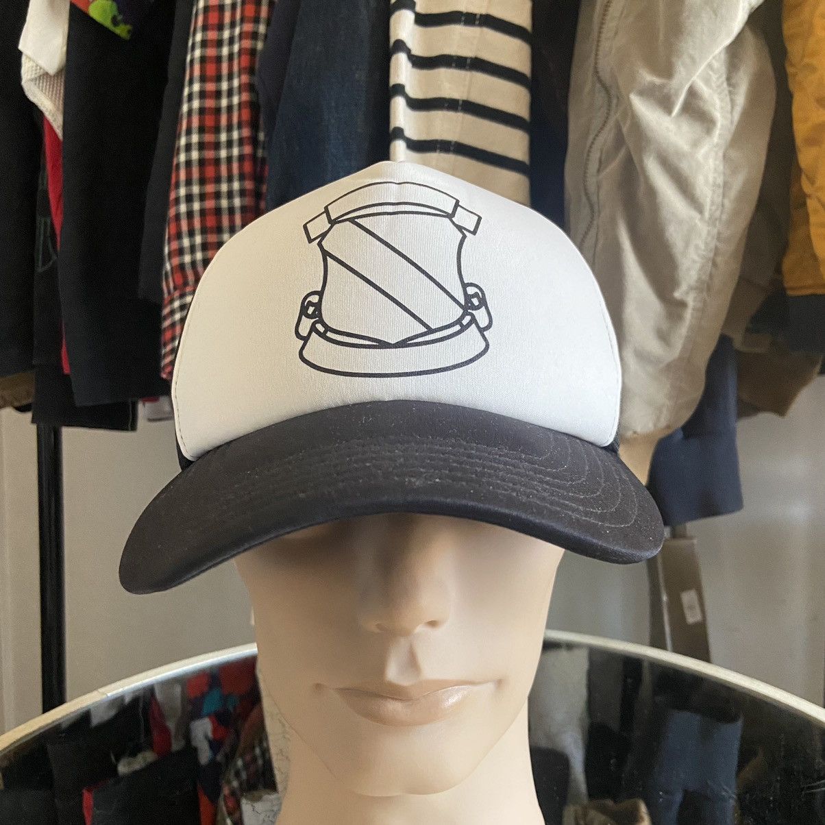 Number (N)ine Number Nine Crest Logo Trucker Hat Size ONE SIZE - 2 Thumbnail