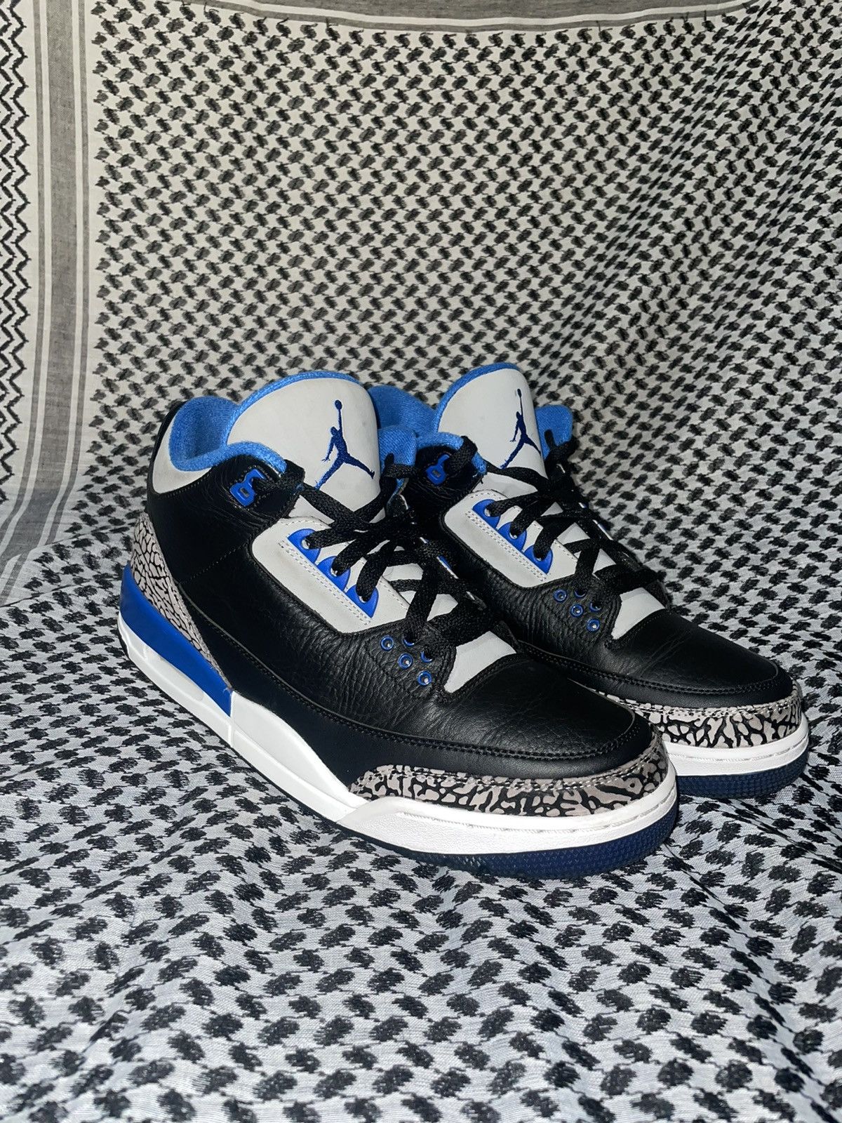 Jordan Brand × Nike Jordan AJ3 Retro Black Cement Sport Blue Size US 12 / EU 45 - 1 Thumbnail