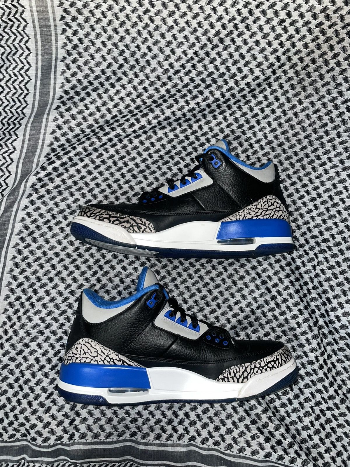 Jordan Brand × Nike Jordan AJ3 Retro Black Cement Sport Blue Size US 12 / EU 45 - 2 Thumbnail