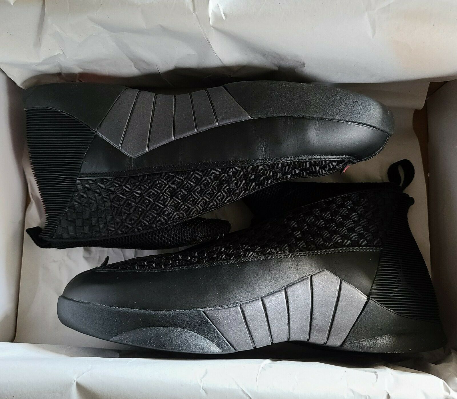 Jordan Brand Nike Air Jordan 15 (XV) Black / Varsity Red Size US 10.5 / EU 43-44 - 2 Thumbnail