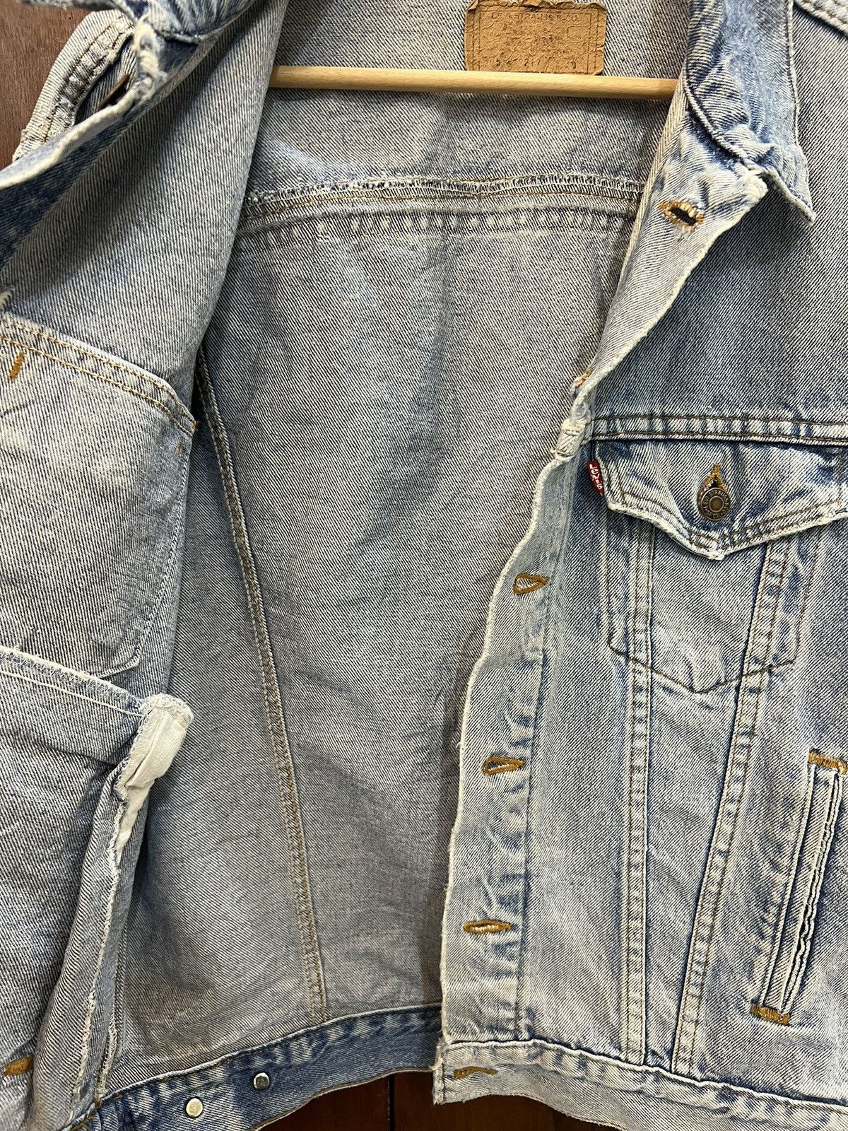 Levi's Vintage Custom Kurt Cobain Made in USA Denim Jacket Size US L / EU 52-54 / 3 - 12 Thumbnail