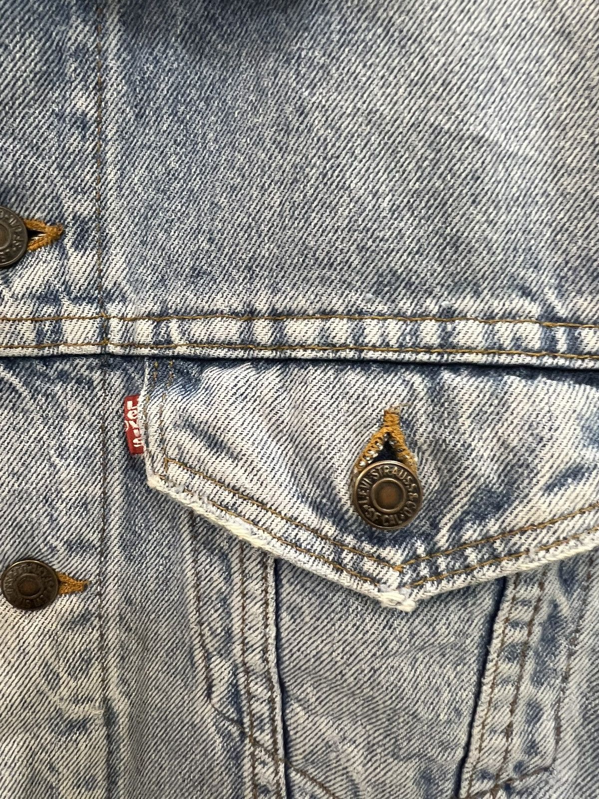 Levi's Vintage Custom Kurt Cobain Made in USA Denim Jacket Size US L / EU 52-54 / 3 - 4 Thumbnail