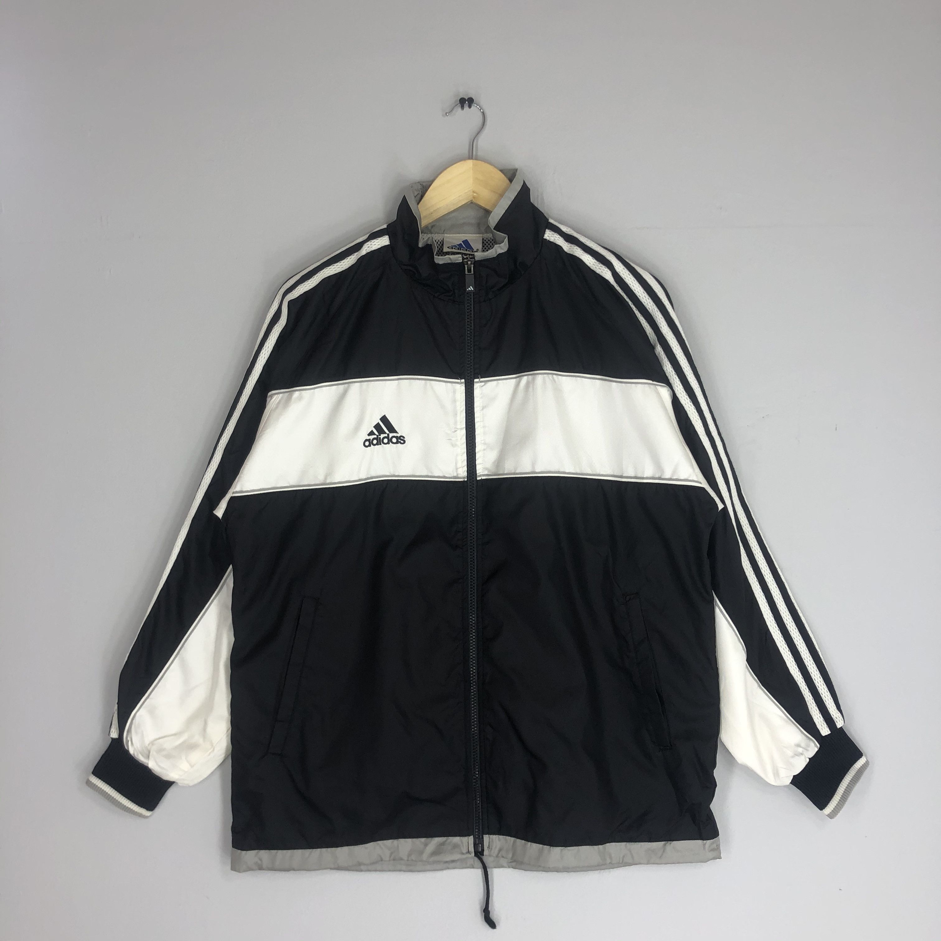 Vintage Adidas Zipper Jacket Windbreaker Jacket XL Size