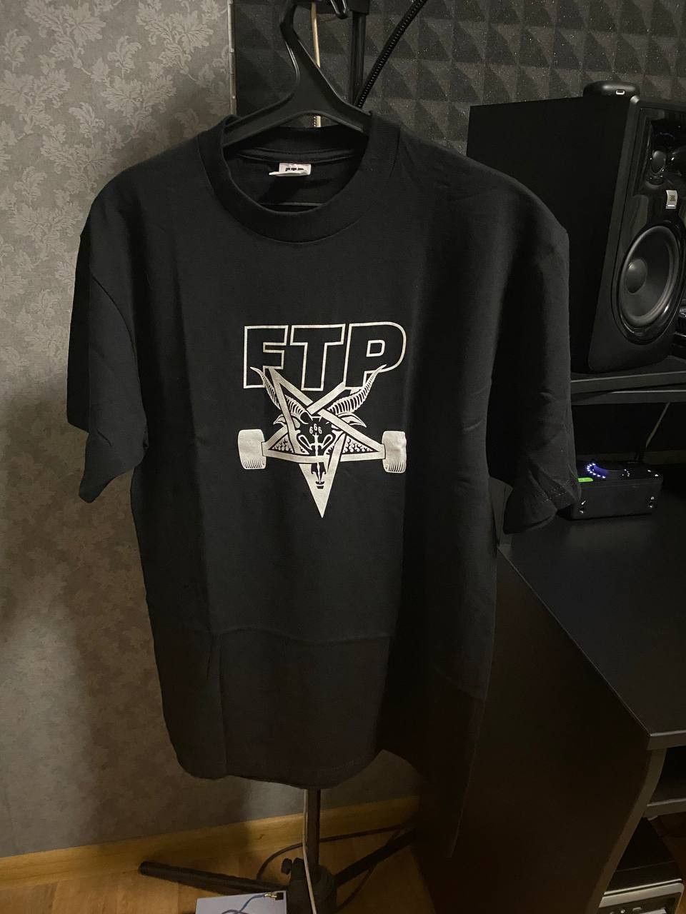 FTP hotsell + Thrasher Skategoat Tee- Black