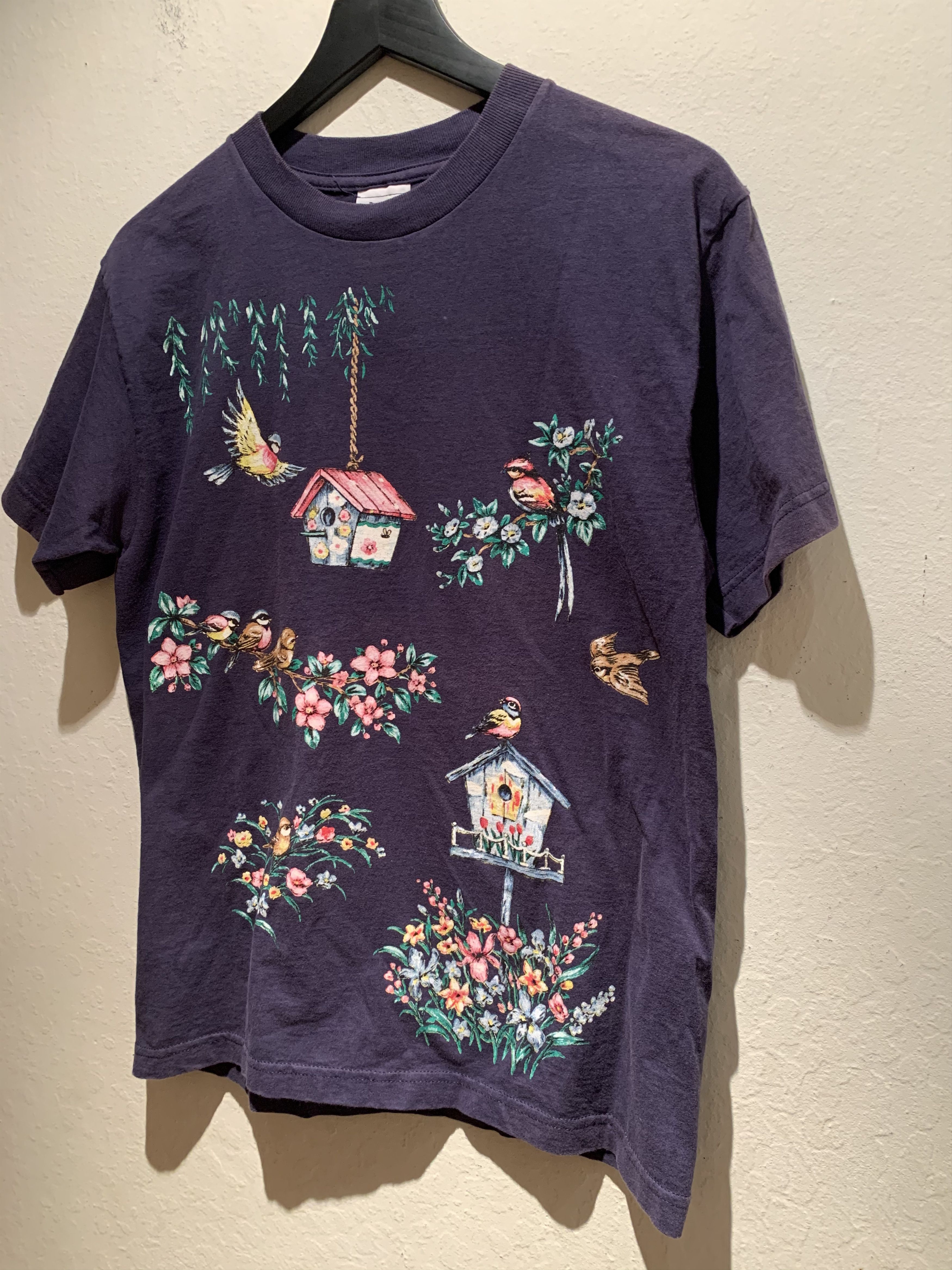 *RARE* Vintage Floral Birdhouse Print T-Shirt