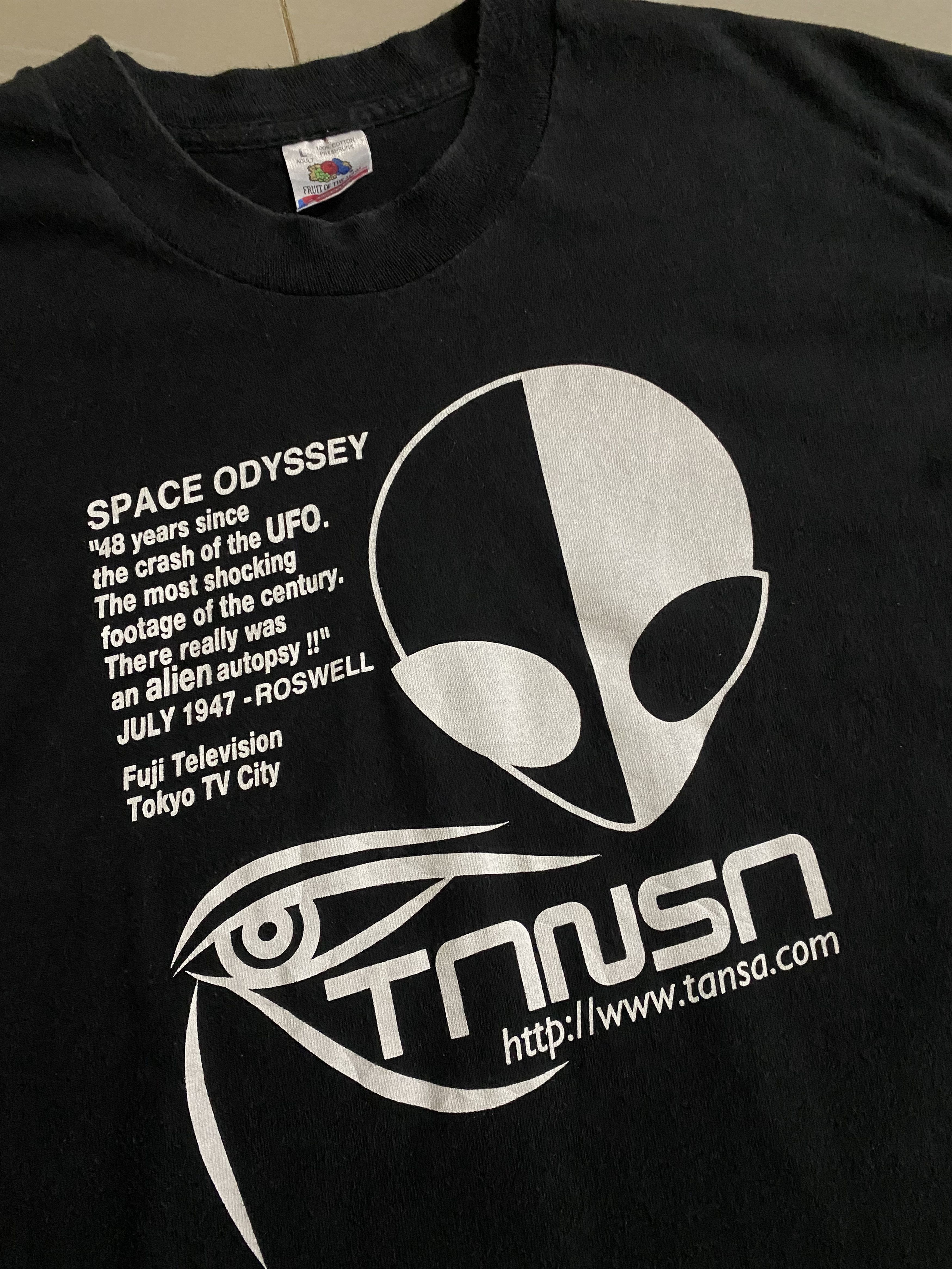 Anime × Fruit Of The Loom × Vintage Vintage 90s Space Odyssey UFO Tansa Alien Movie rare Tshirt Size US L / EU 52-54 / 3 - 2 Thumbnail