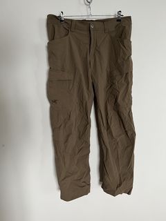 The North Face transformer 2 in 1 cargo pants travis scott