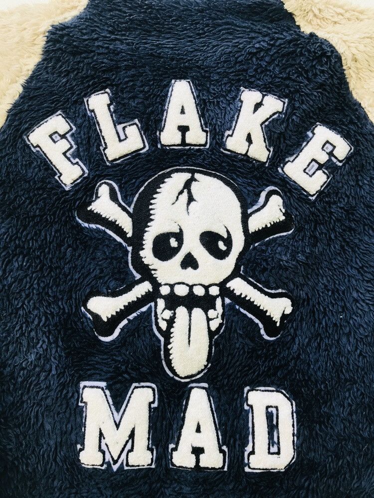 Designer × Japanese Brand Vintage Flake Mad Streetwear Fashion Varsity Fleece Jacket Size US S / EU 44-46 / 1 - 5 Thumbnail