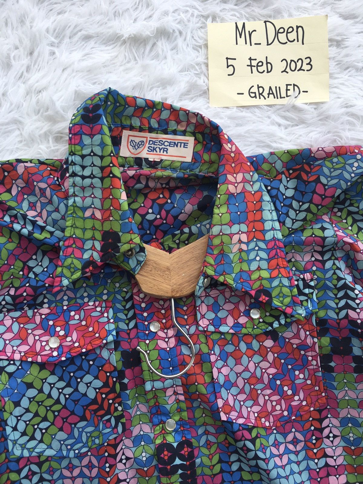 Descente Rare Multicolor DESCENTE Nylon Buttons Up Shirt Size US M / EU 48-50 / 2 - 5 Thumbnail