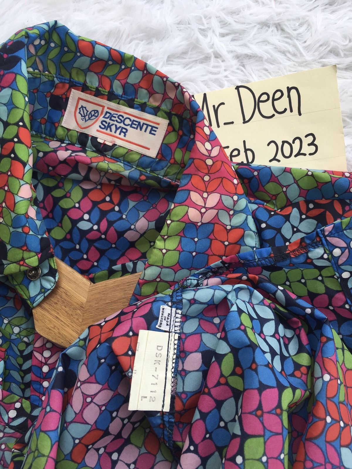 Descente Rare Multicolor DESCENTE Nylon Buttons Up Shirt Size US M / EU 48-50 / 2 - 7 Thumbnail