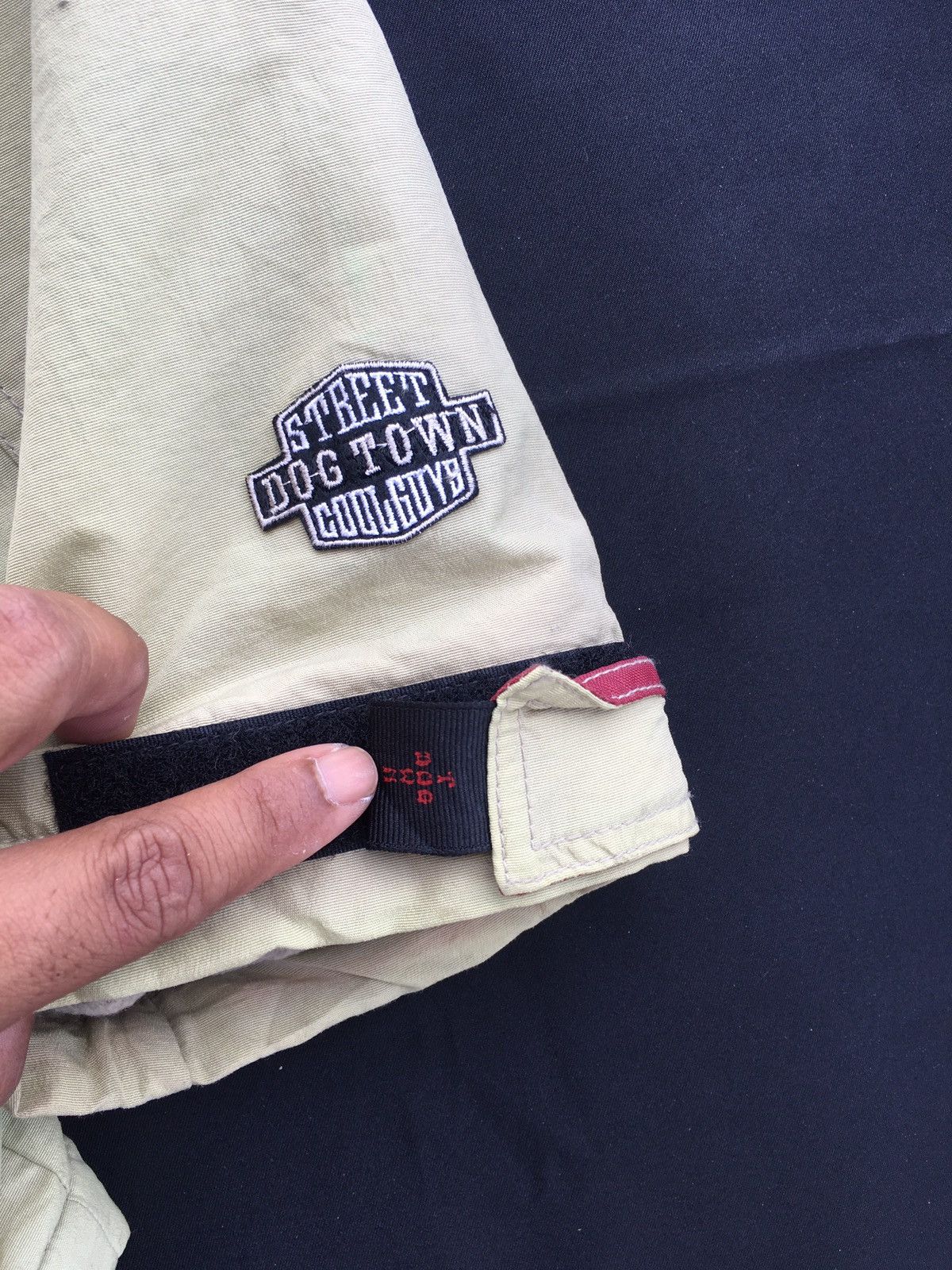 Dogtown Rare Vintage Dogtown Spellout Jacket Size US XL / EU 56 / 4 - 7 Thumbnail