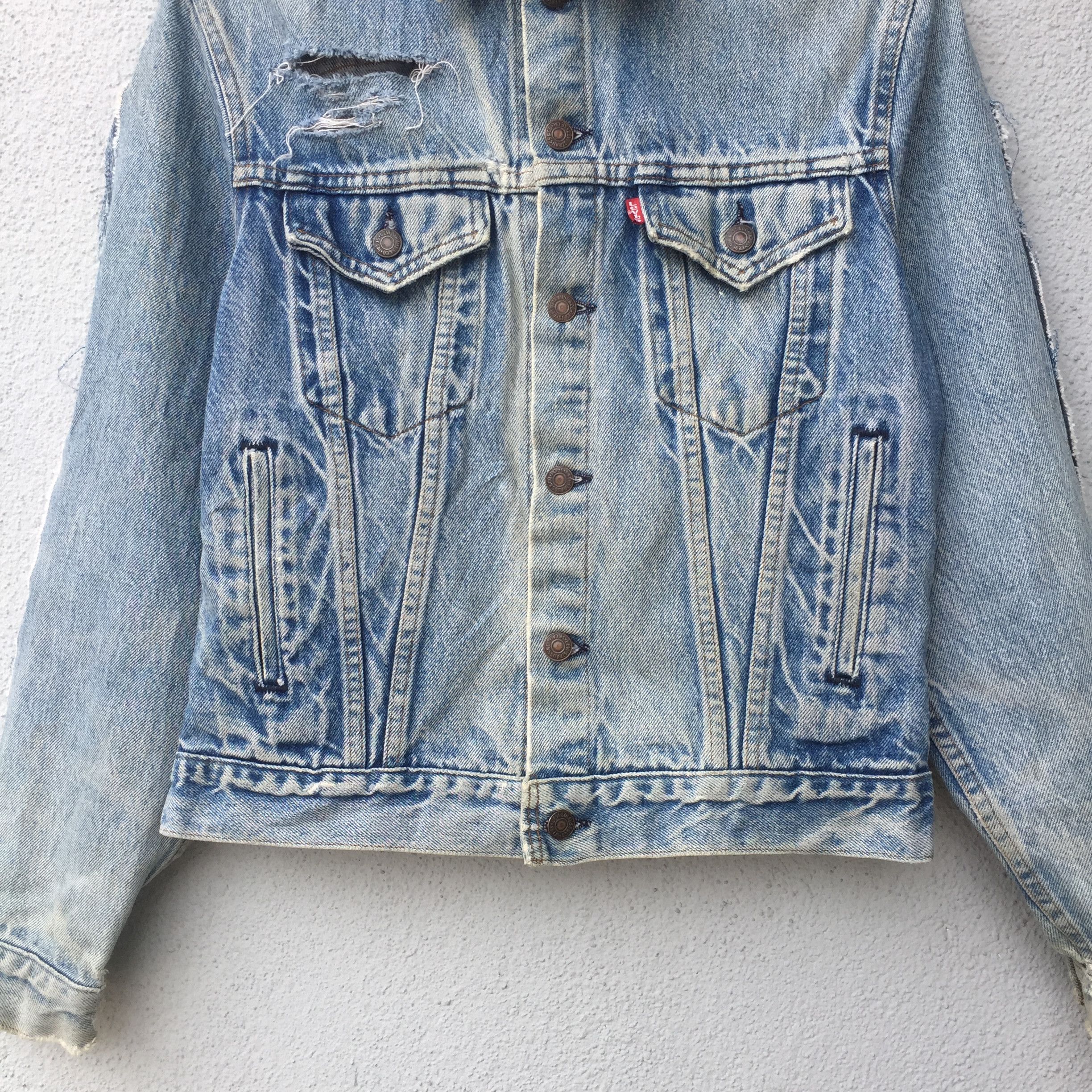 Levi's Vintage Levi's Grunge Blue Wash Trucker Denim Jacket Size US M / EU 48-50 / 2 - 3 Thumbnail