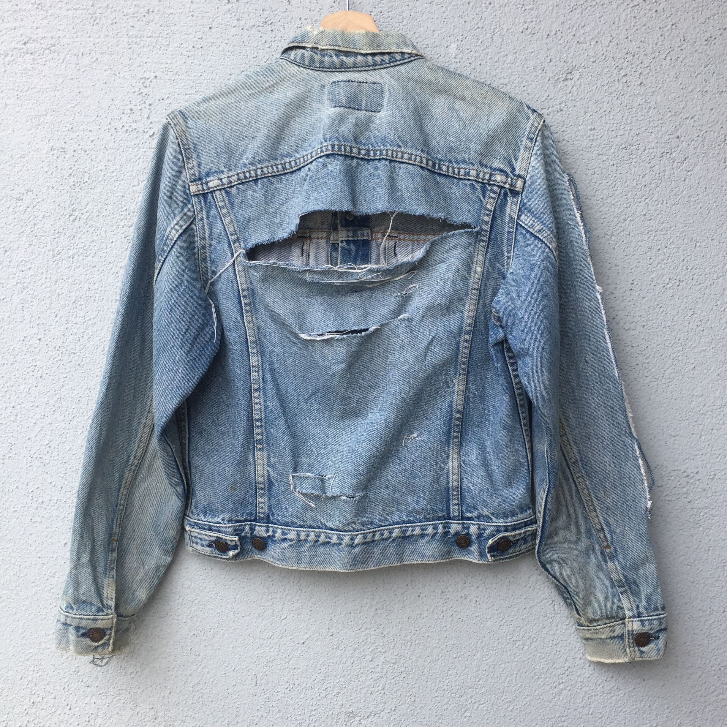 Levi's Vintage Levi's Grunge Blue Wash Trucker Denim Jacket Size US M / EU 48-50 / 2 - 14 Thumbnail