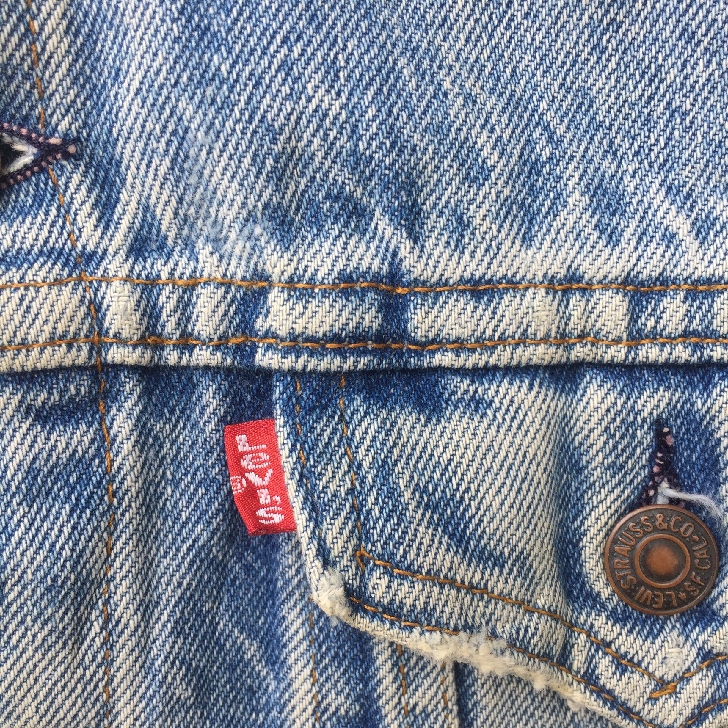 Levi's Vintage Levi's Grunge Blue Wash Trucker Denim Jacket Size US M / EU 48-50 / 2 - 8 Thumbnail