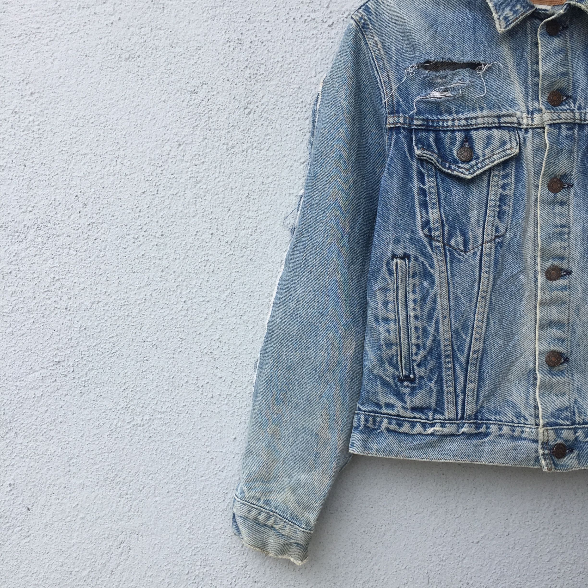 Levi's Vintage Levi's Grunge Blue Wash Trucker Denim Jacket Size US M / EU 48-50 / 2 - 4 Thumbnail
