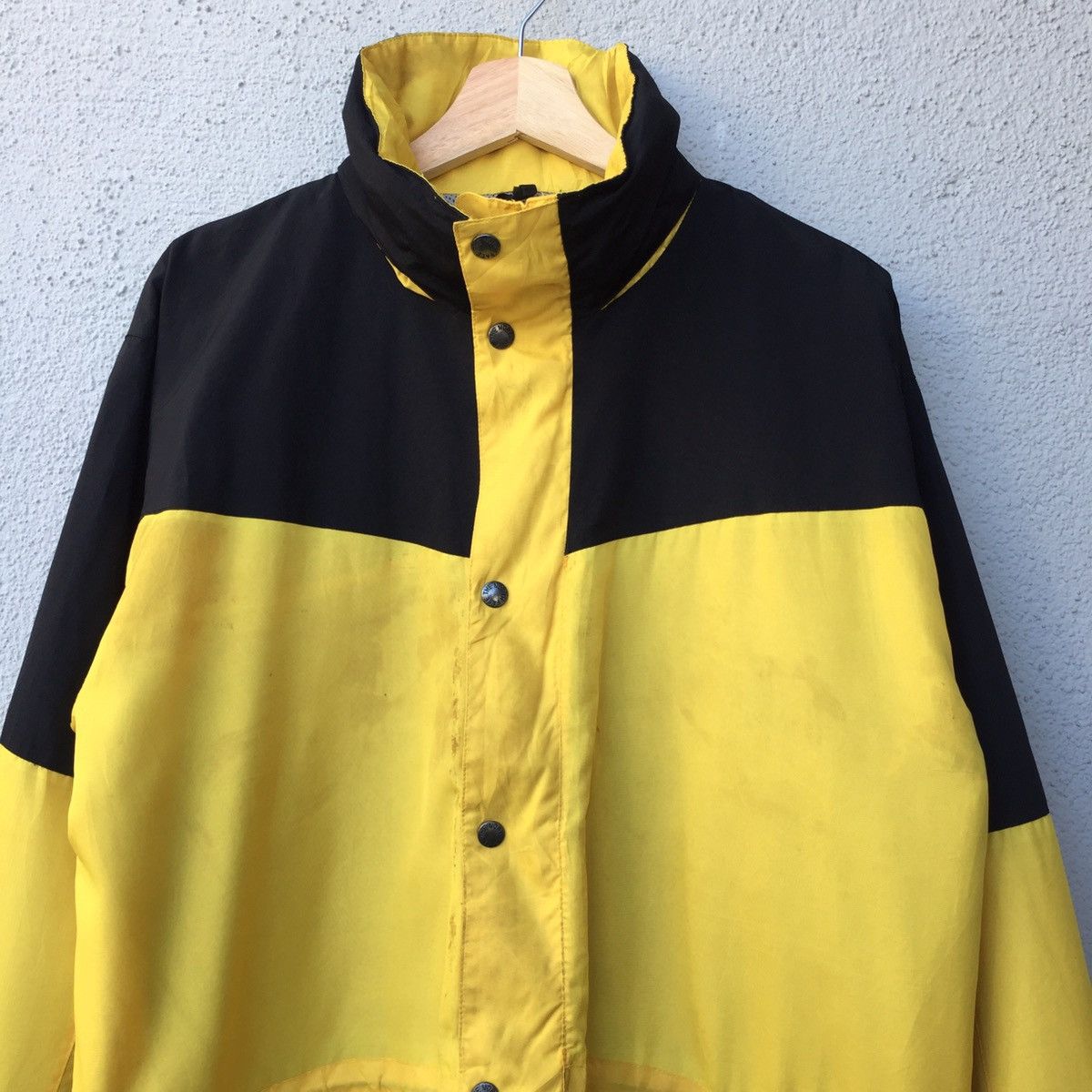 The North Face Vintage The North Face Windbreaker Jacket Size US XL / EU 56 / 4 - 2 Thumbnail