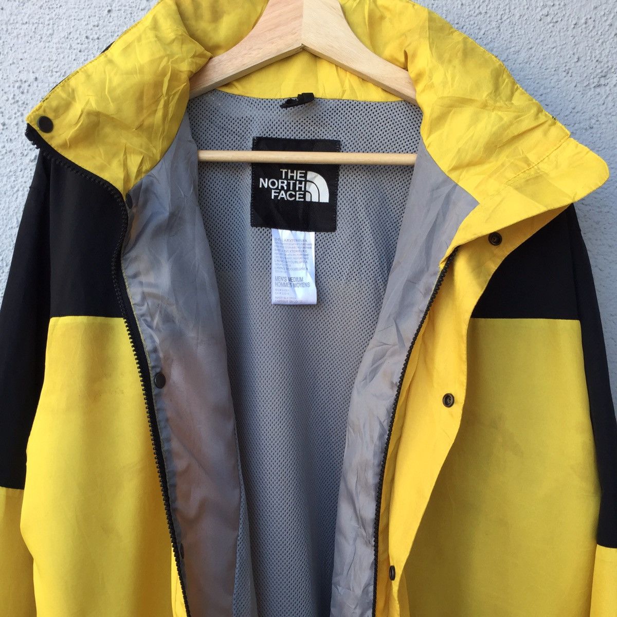 The North Face Vintage The North Face Windbreaker Jacket Size US XL / EU 56 / 4 - 12 Thumbnail