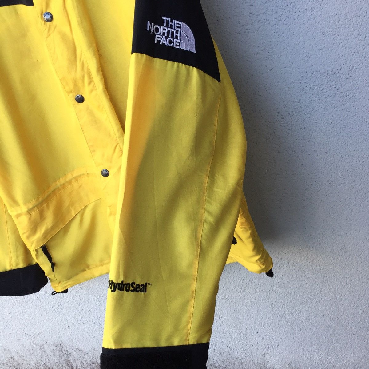 The North Face Vintage The North Face Windbreaker Jacket Size US XL / EU 56 / 4 - 7 Thumbnail